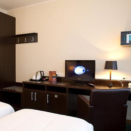 Hotel Plasky Schaerbeek Kültér fotó