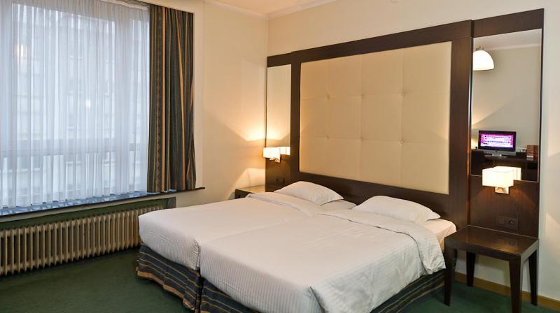 Hotel Plasky Schaerbeek Szoba fotó
