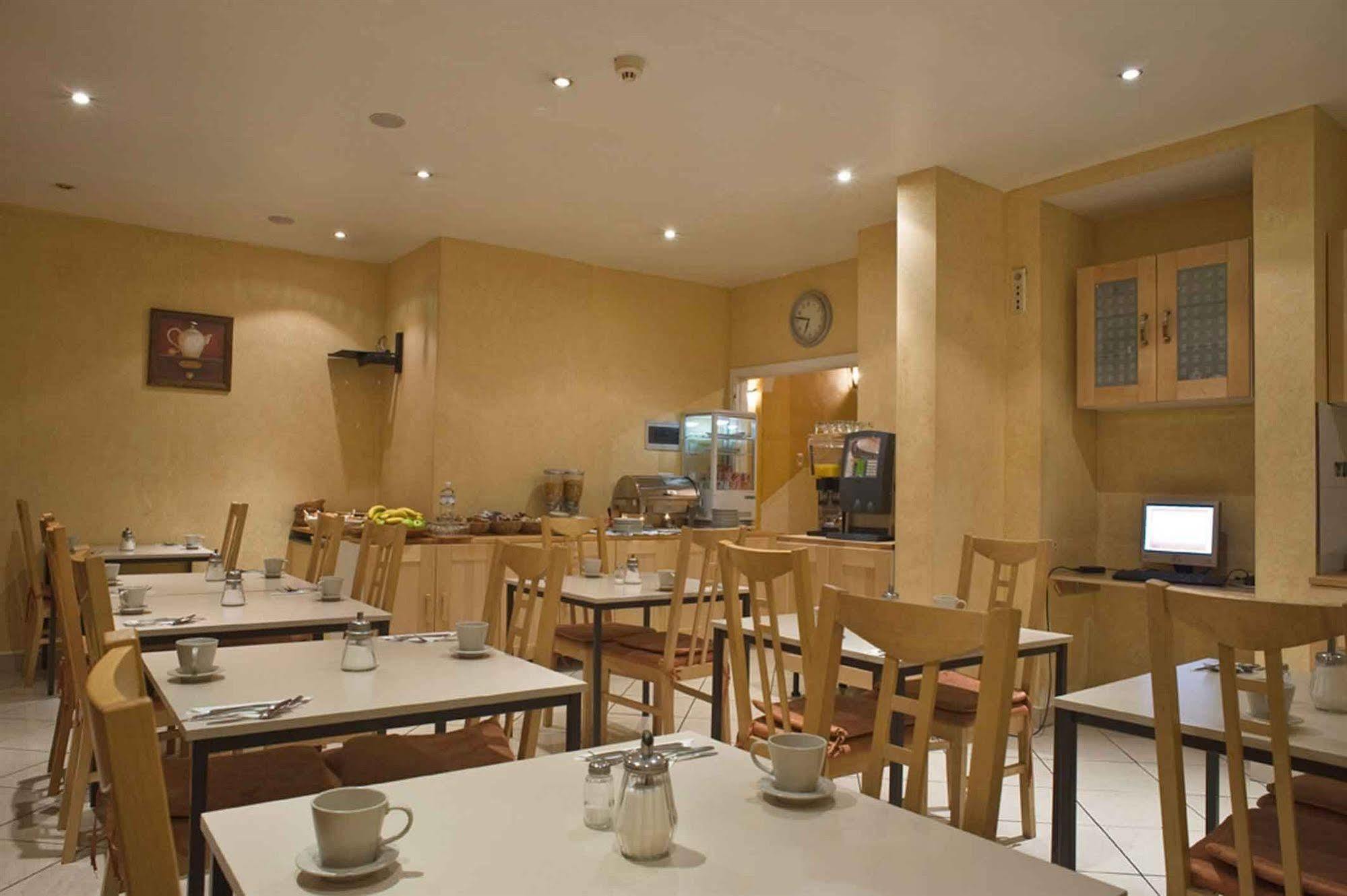 Hotel Plasky Schaerbeek Kültér fotó